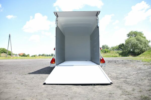 Debon C500 Box Trailer Black