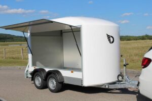 Debon C500 +side hatch trailer