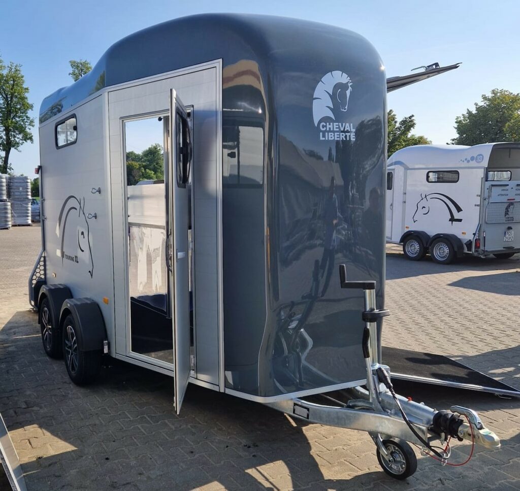 Cheval Liberte Touring XL Horse Trailer