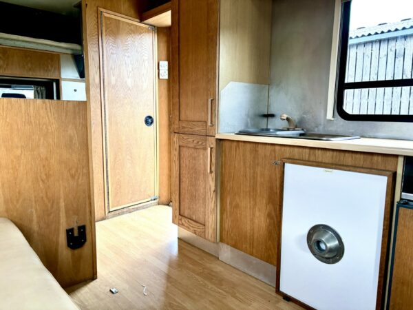 JSW Hambleton Two 7.5ton Horsebox USED