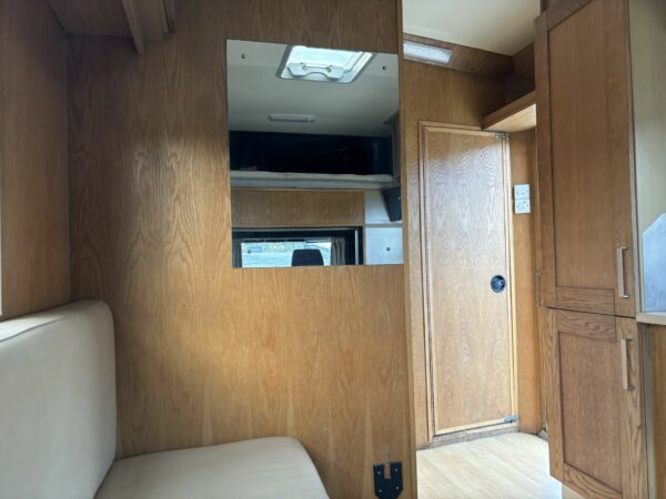 JSW Hambleton Two 7.5ton Horsebox USED