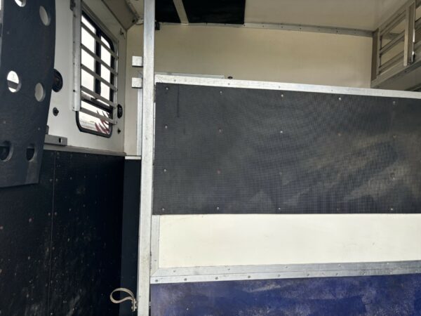 JSW Hambleton Two 7.5ton Horsebox USED